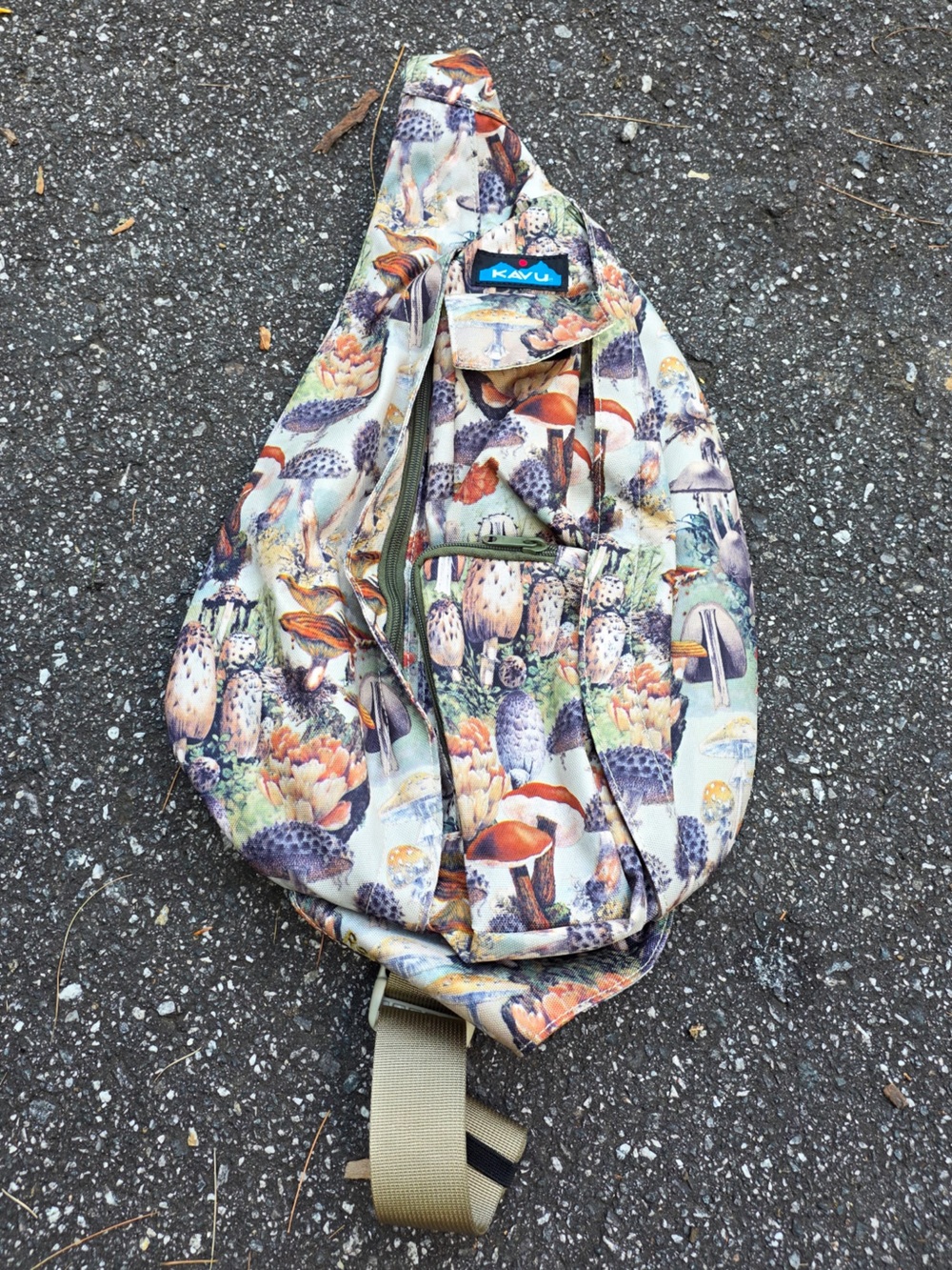 Kavu Rope Sling Bag Desert Cactus Print Crossbody Backpack Boho Outdoor